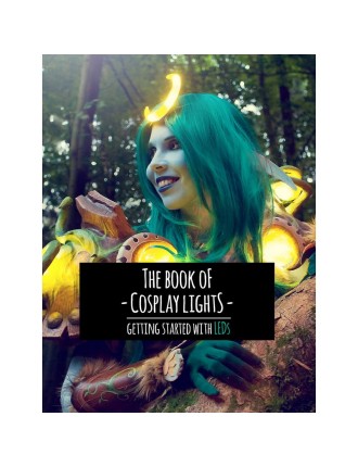 Value Edition Livre sur les lumières pour les cosplays / The Book Of Cosplay Lights